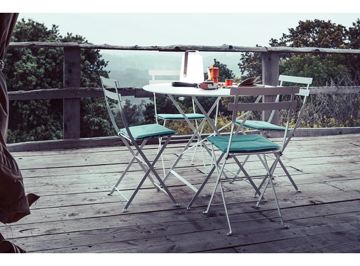 Table-et-chaises-Bistro-mobilier-de-jardin-Fermob