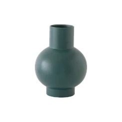 Strøm_Large Vase_Green Gables.png