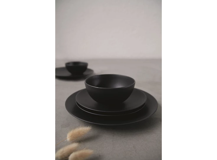 Asa-Lofthouse-tafelset-met-bowl-set-van-16-zwart