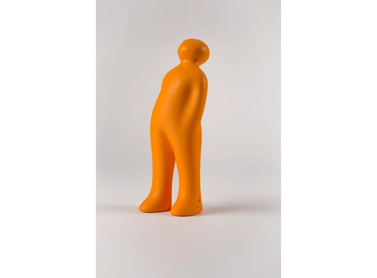 Cores-The-Visitor-orange-acafrao-clear-cor-43-H-24cm