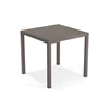 Emu-Nova-tafel-80x80cm-sand