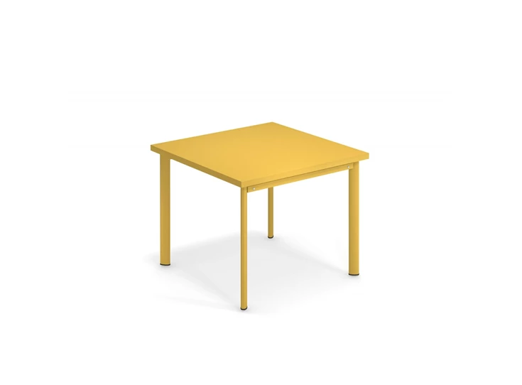 Emu-Star-tafel-90x90cm-curry-yellow