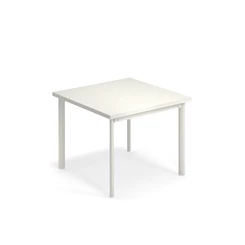 Emu-Star-tafel-90x90cm-matt-white