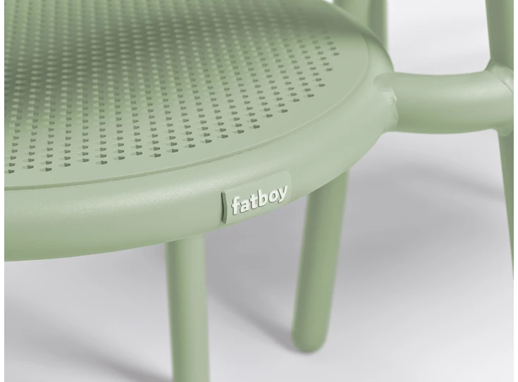 Fatboy-Toni-Armchair-stoel-marmleuning-mist-green