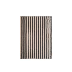 Ferm-Living-Grand-quilted-blanket-plaid-170x120cm-sand-zwart