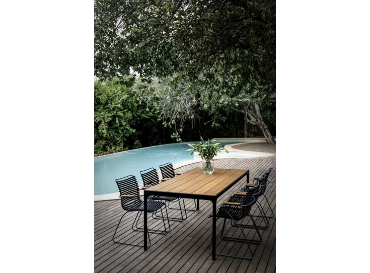 Houe-Four-tafel-210x90cm-frame-grey-aluminium-top-bamboo