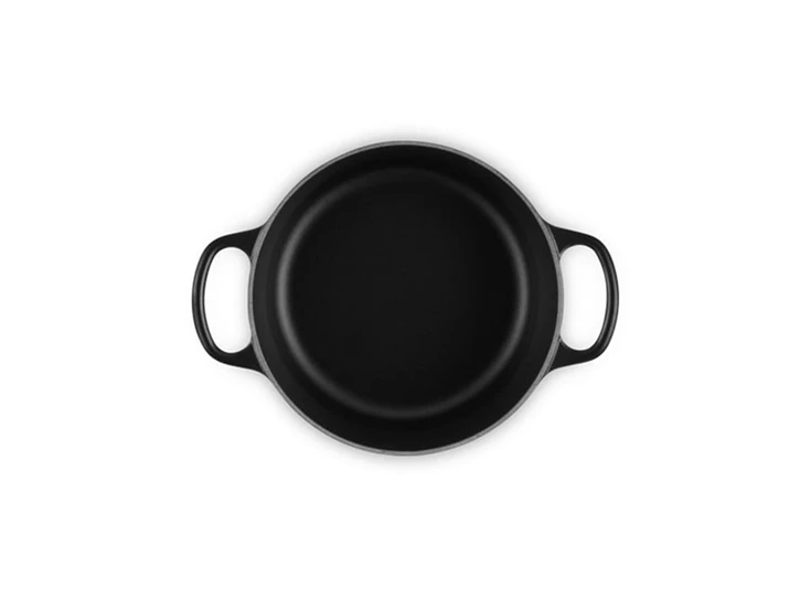 Le-Creuset-ronde-kookpot-18cm-Mat-Zwart