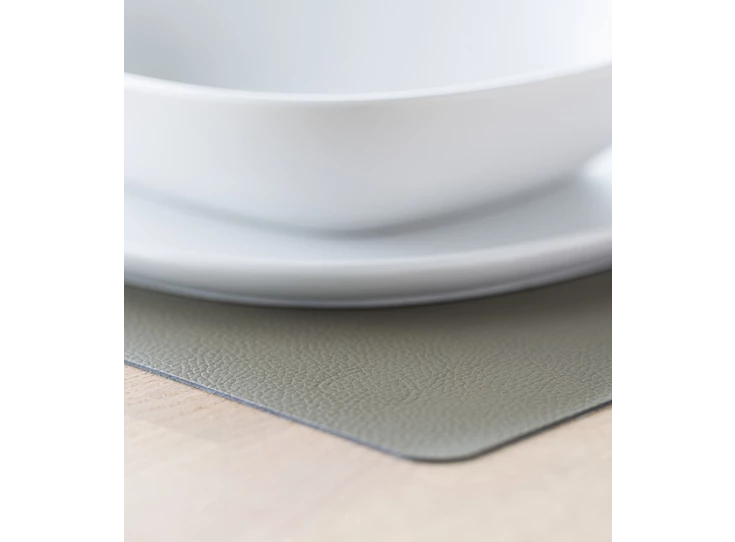Lind-Serene-placemat-square-35x45cm-moss