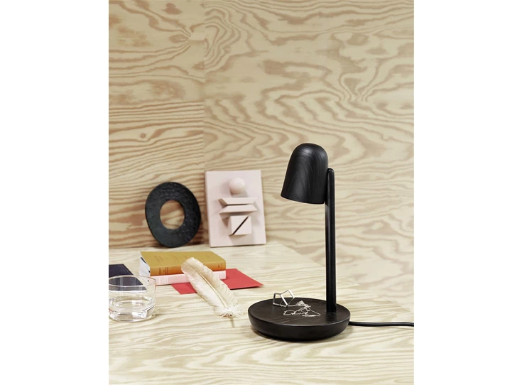 Muuto-Focus-Table-Lamp-tafellamp-D16cm-H29cm-zwart
