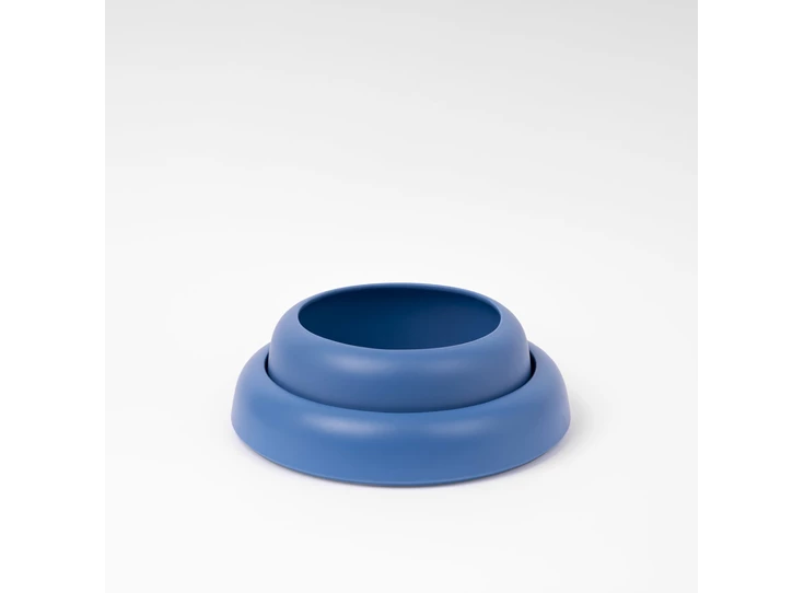 Raawii-Omar-bowl-02-D308cm-H63cm-electric-blue