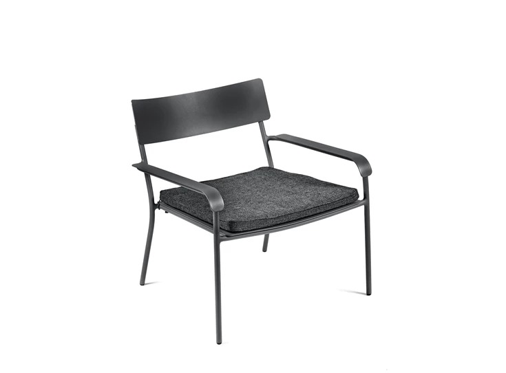 Serax-Vincent-Van-Duysen-August-kussen-lounge-chair-54x51x4cm-zwart