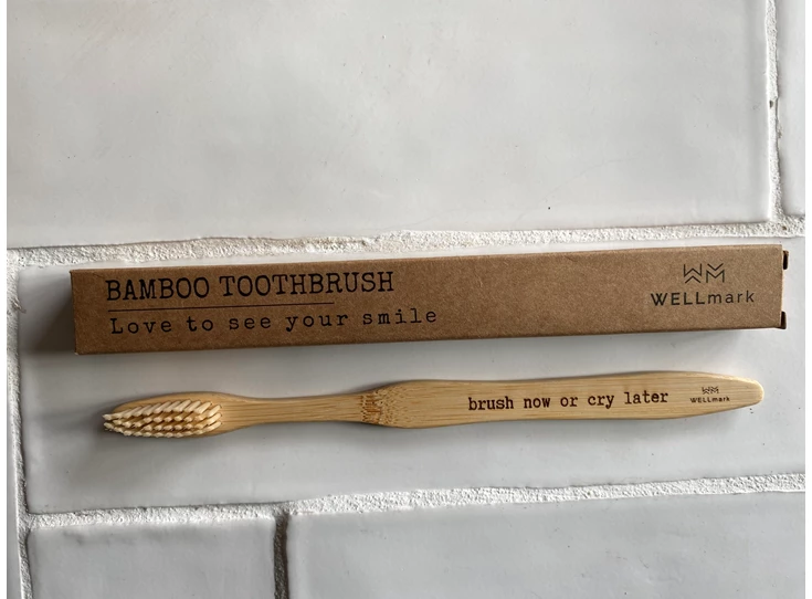 Wellmark-tandenborstel-bamboe-brush-now-or-cry-later